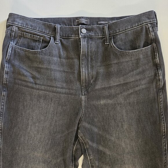 Sz 33 Banana Republic high rise crop boot cut black faded EUC - Picture 7 of 14